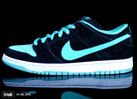 Nike sb tiffany dunk